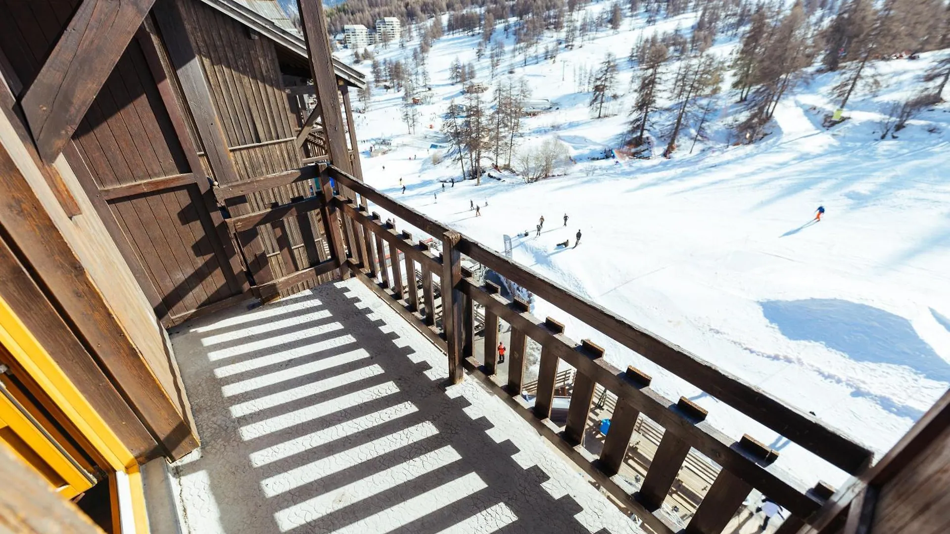 Le Front De Neige 1900 (Adults Only) Apartment Risoul